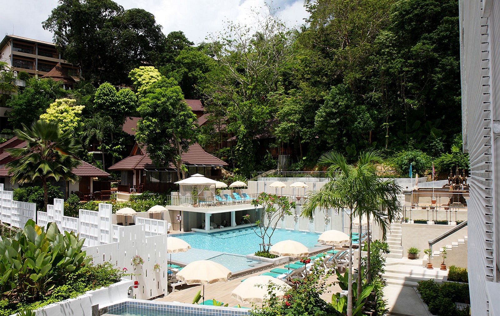 Peach Hill Hotel Resort